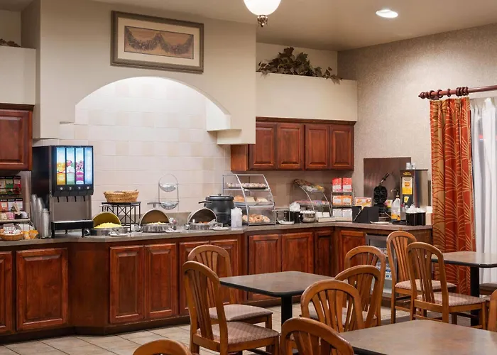 Hawthorn Suites By Wyndham Napa Valley